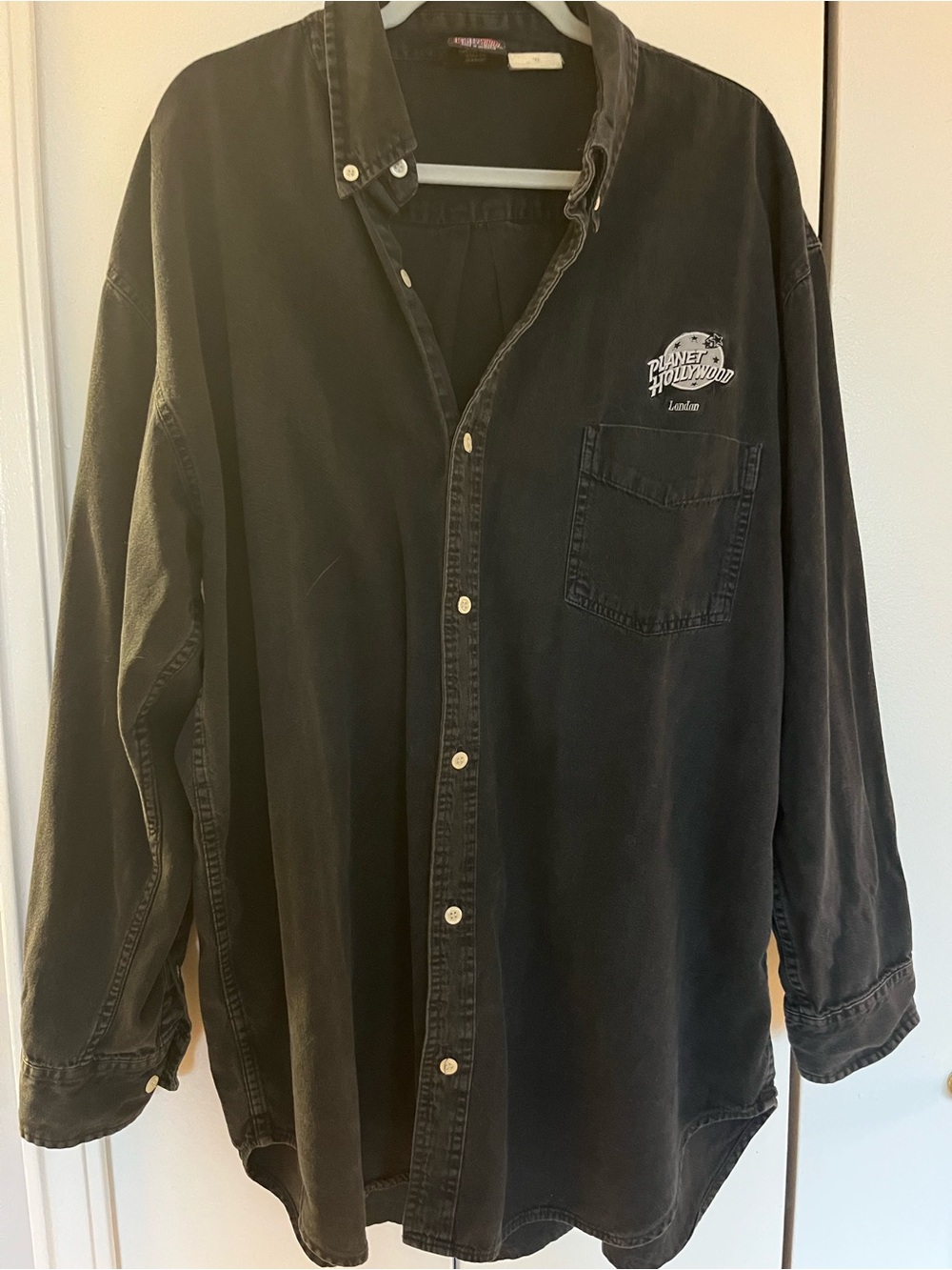 90’s Planet Hollywood London Black Denim Button-Down Shirt Jacket